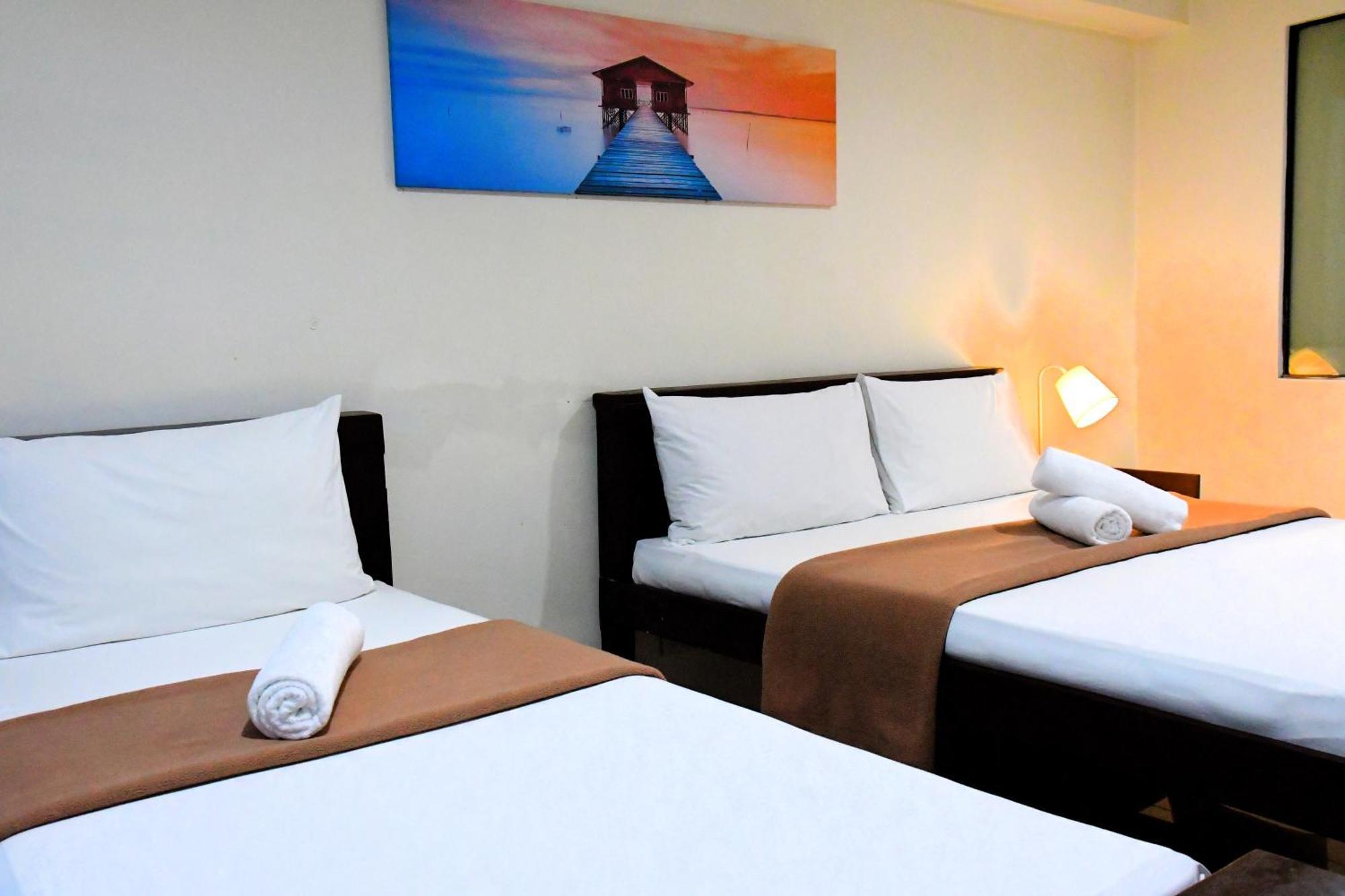 Arzo Hotel Makati Makati City Bagian luar foto